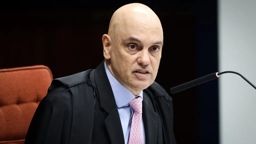 Como está sendo o voto de Alexandre de Morais