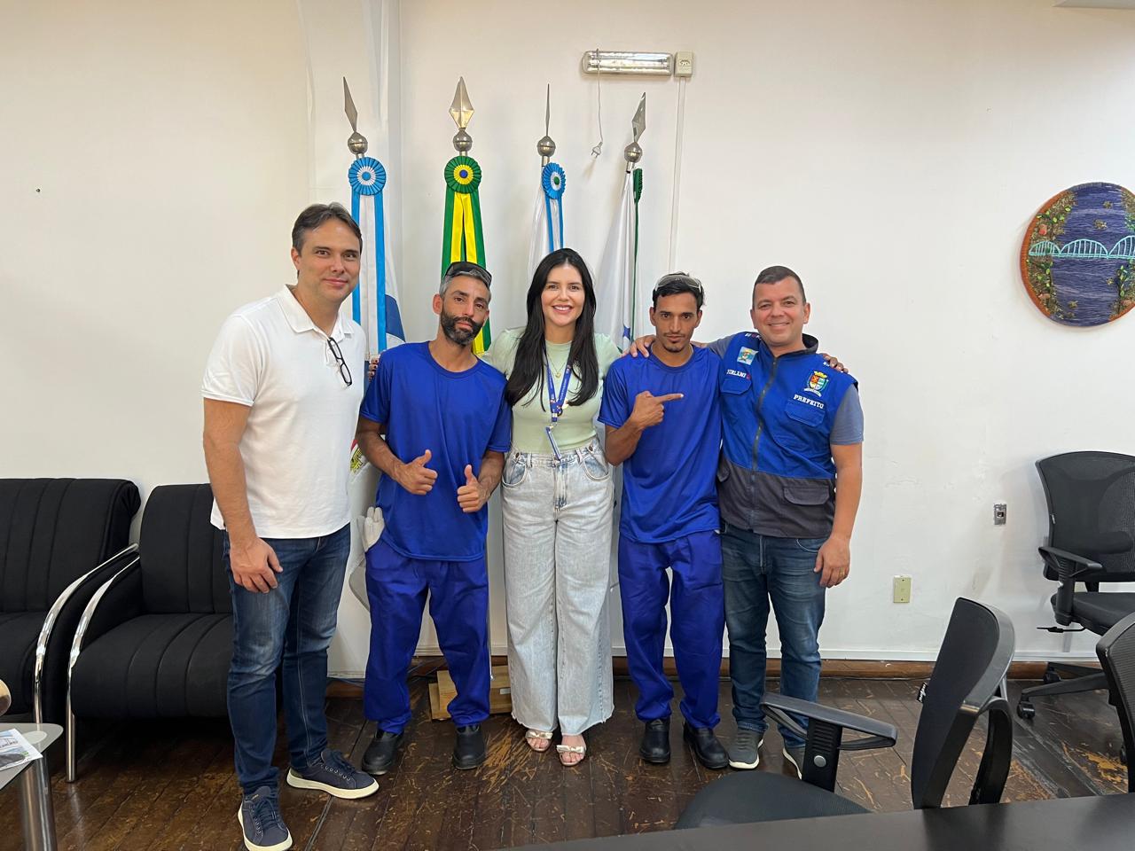 Moradores em situação de rua são contratados pelo Saae-BM em ação de inclusão social em Barra Mansa