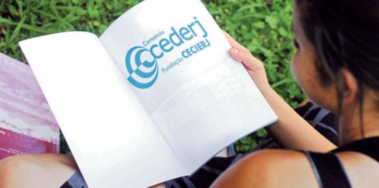 Vestibular Cederj 2026 oferece mais de 7 mil vagas em cursos semipresenciais no RJ