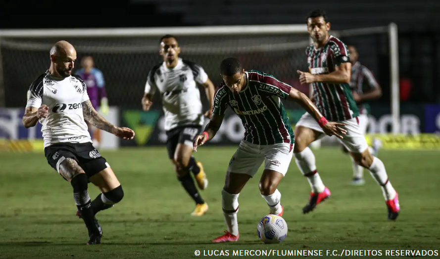 Fluminense encara o Ceará neste domingo