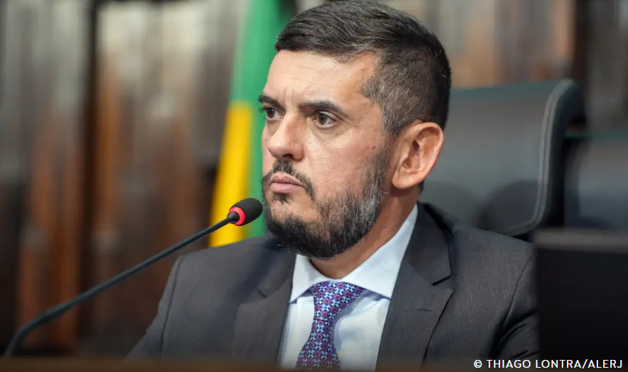 Rodrigo Bacellar é solto após Alerj revogar prisão e STF determinar uso de tornozeleira