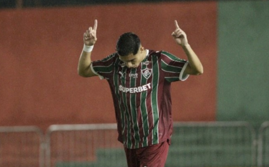 Fluminense vence Nova Iguaçu em jogo movimentado no Luso-Brasileiro