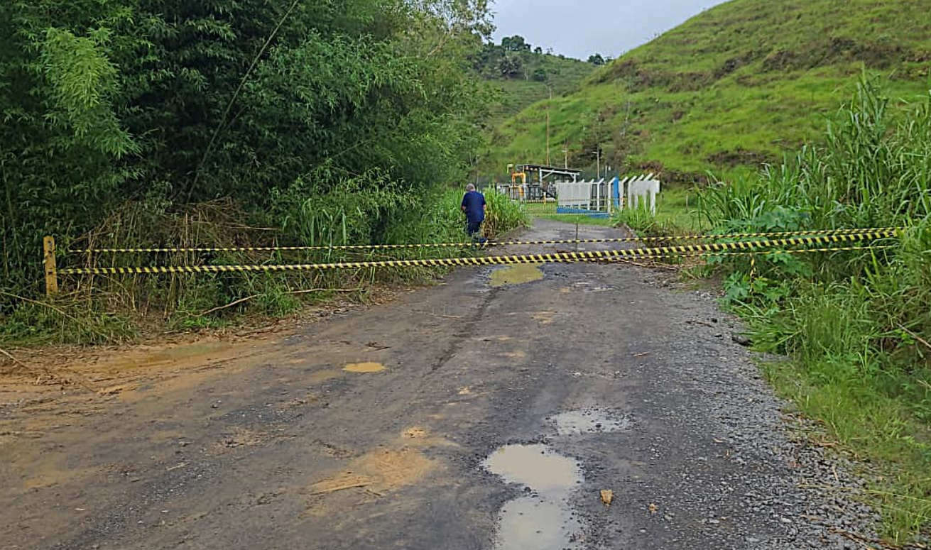 Resende: Ponte na Estrada da Limeira é totalmente interditada por questões de segurança