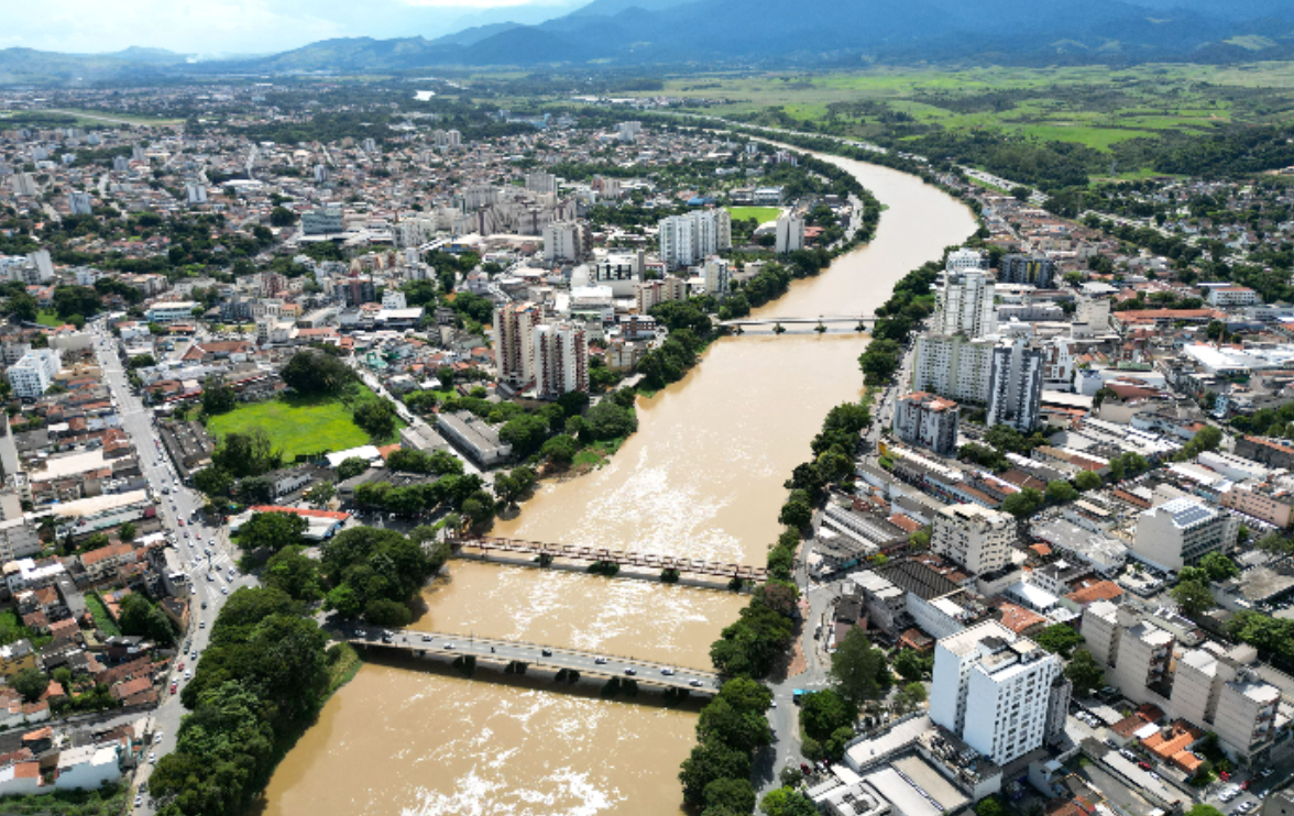 Resende esclarece inconsistência em carnês do IPTU 2026