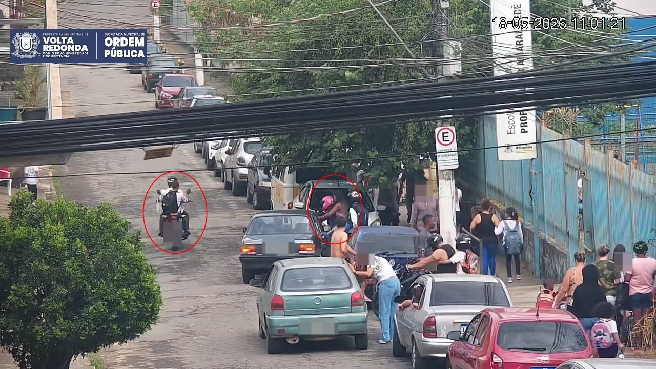 Guarda Municipal de Volta Redonda flagra transporte irregular de crianças na saída de escola