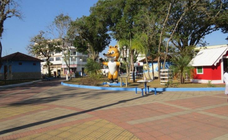 FeirArte movimenta Quatis neste sábado com artesanato, gastronomia e troca de figurinhas da Copa 2026