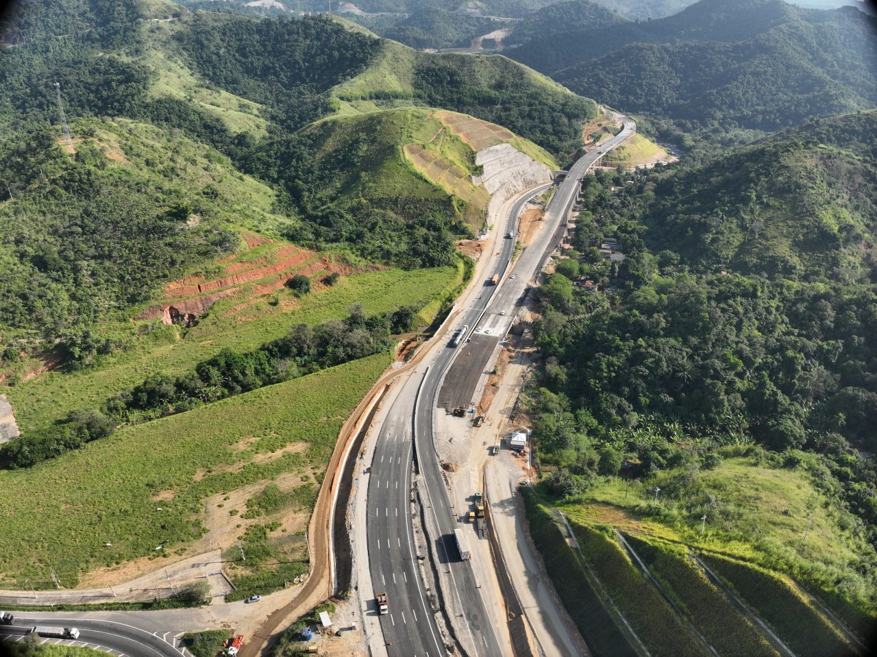 Serra das Araras terá interdições programadas nesta semana para avanço das obras na Via Dutra