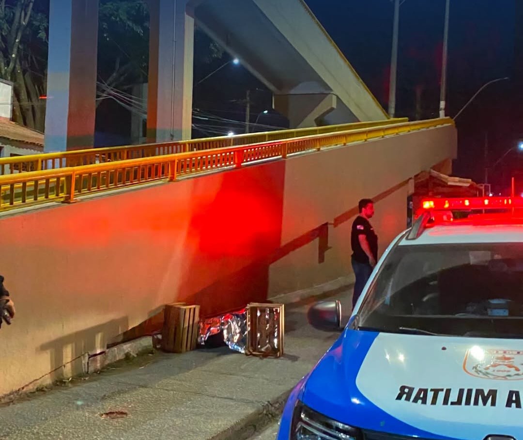 Homem é morto a tiros após descer de ônibus em Itatiaia