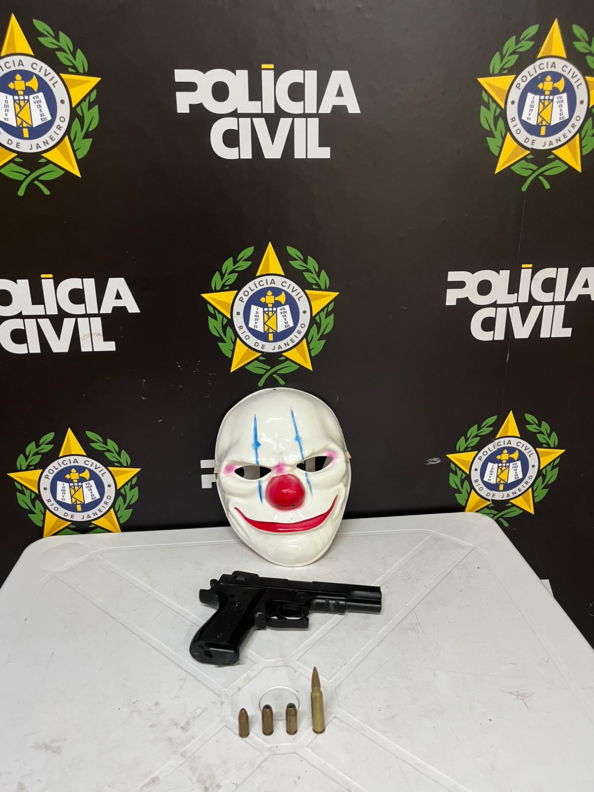 Foragido da Justiça é preso em Barra Mansa e acaba autuado por posse de munições