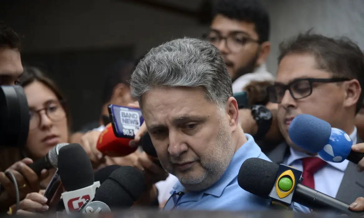 TRE-RJ indefere registro de Garotinho para candidato a governador