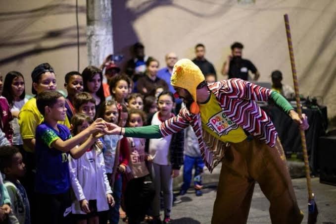 Volta Redonda: atrações culturais gratuitas do Palco Sobre Rodas chegam a quatro novos bairros