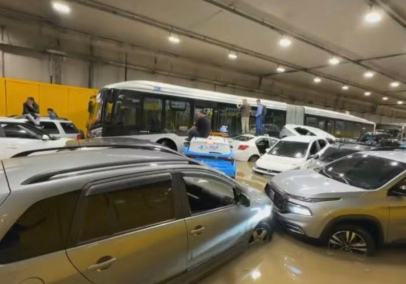 Temporal deixa uma pessoa morta e provoca alagamentos em São Paulo