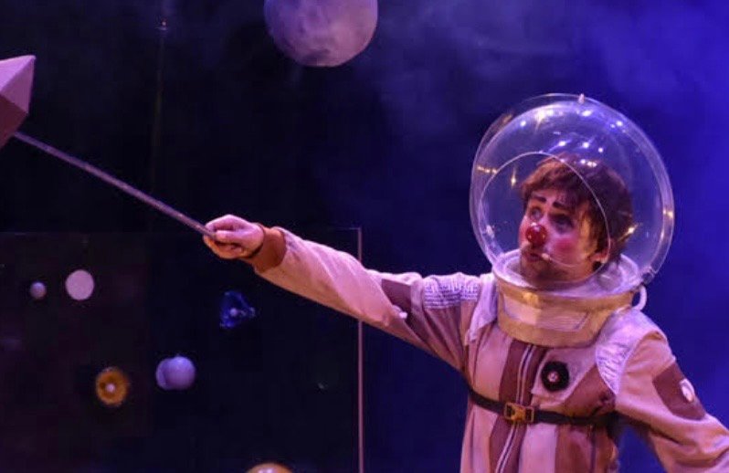 Barra Mansa recebe teatro infantil gratuito neste domingo, com apresentação em Libras
