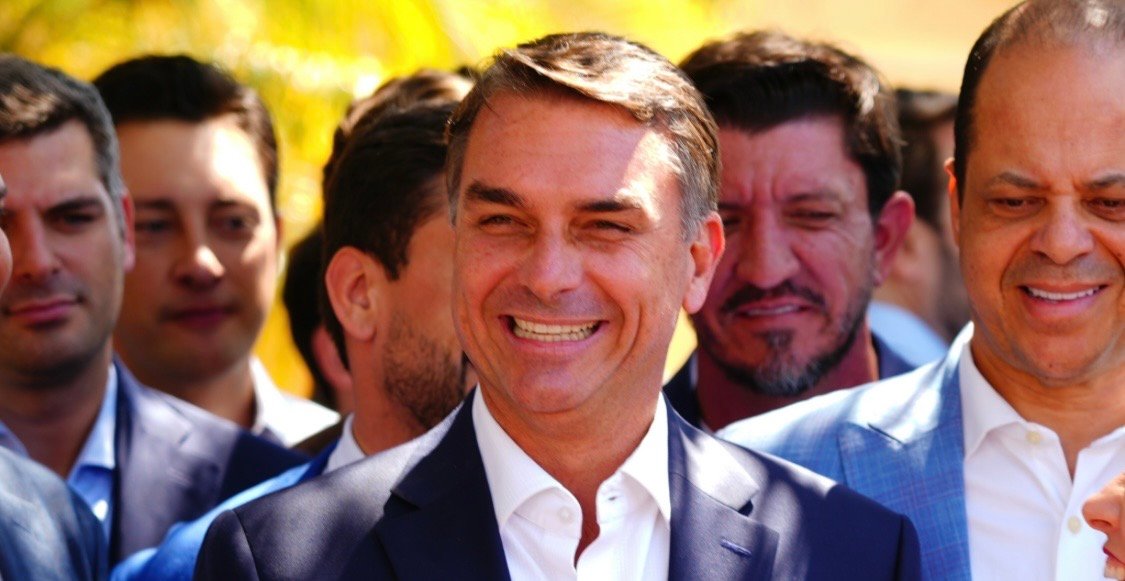 Flávio condiciona abertura de sigilos à divulgação de dados de Lula, familiares e gastos do governo